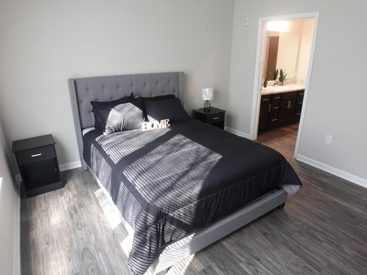 Charleston Apartments Екстер'єр фото